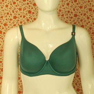VS Lined Body by Victoria T-Shirt Bra BBV 36F/38F